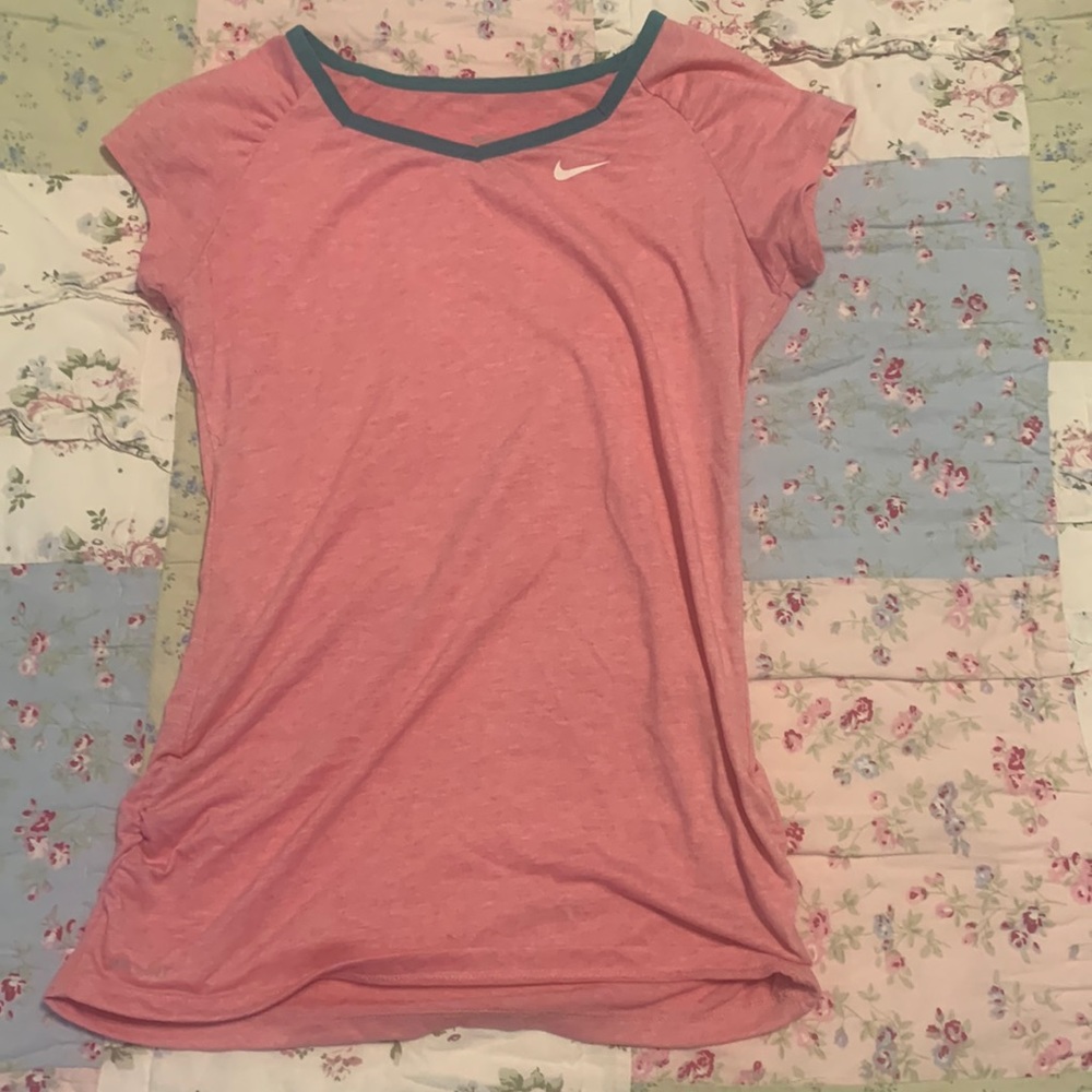 Super fitting Nike dry fit tank